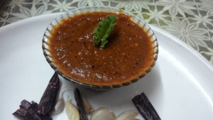 Lahsun or garlic chutney