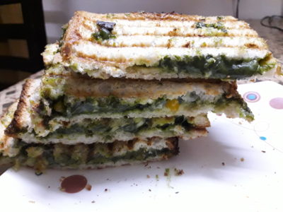 Spinach corn cheese sandwich